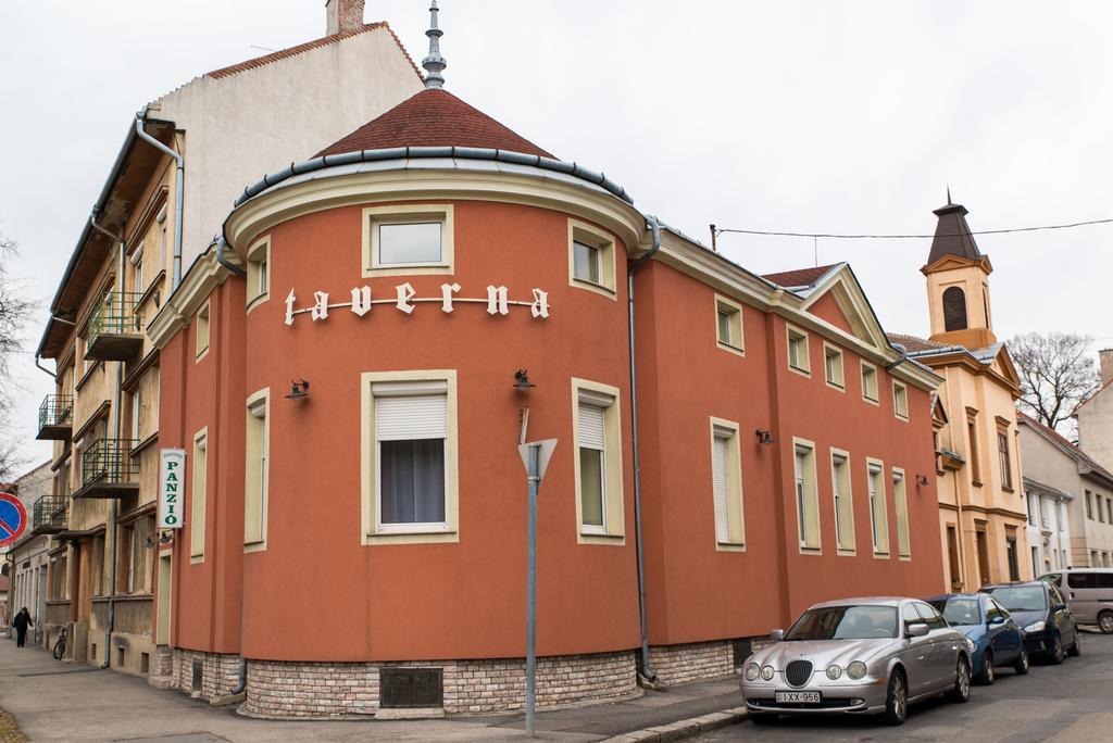 Taverna Panzio Ödenburg Exterior foto